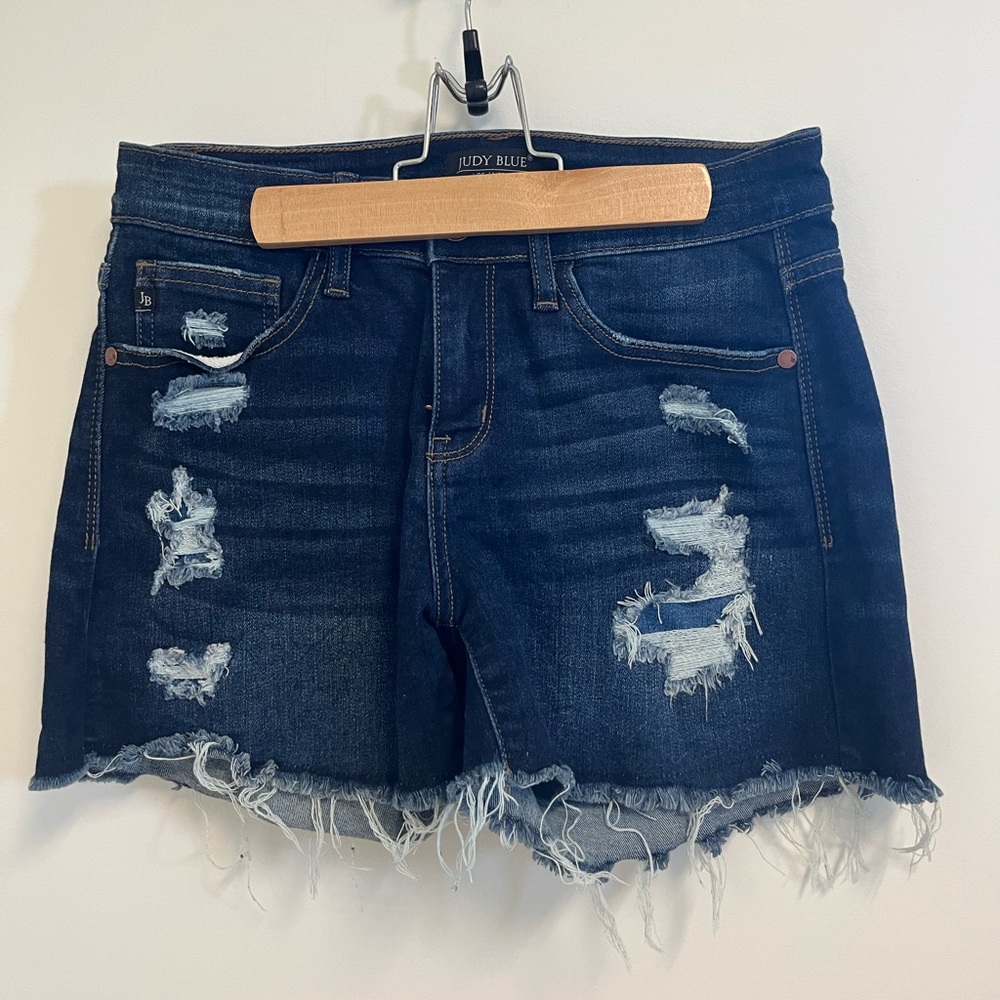 Judy Blue, women’s small, dark distressed jean shorts